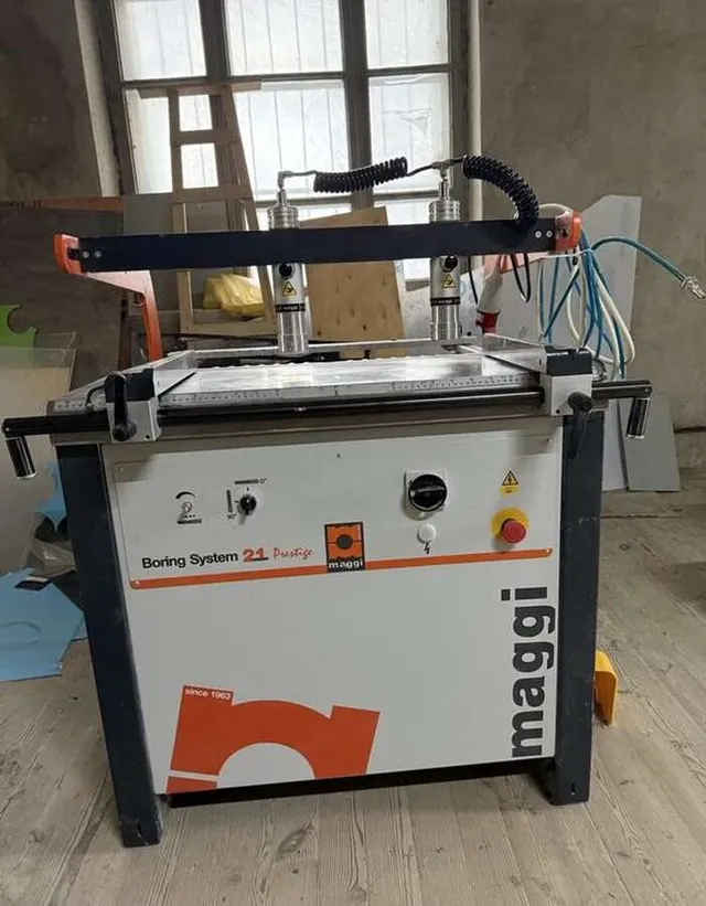 Сверлильно-присадочный станок Maggi Boring System 21