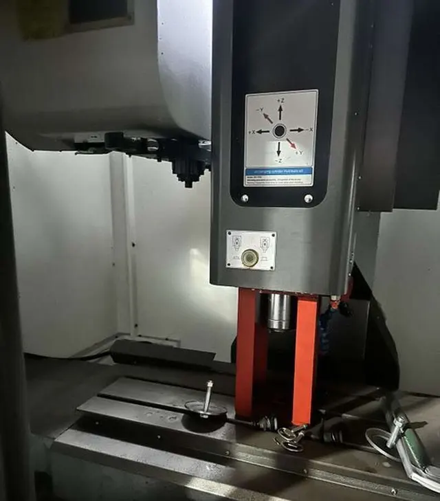 Фрезерный обрабатывающий центр WEIDA VMC640 с ЧПУ