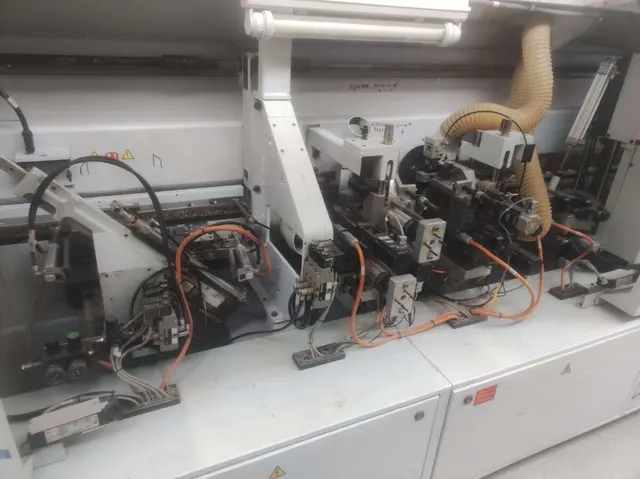 Станок кромкооблицовочный BRANDT KDF 670