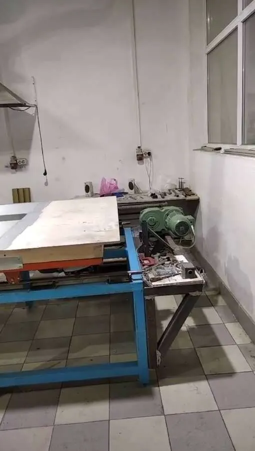 Шлифовальный станок по металлу