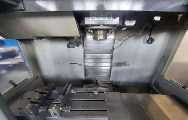 Обрабатывающий центр Haas VF-2 с ЧПУ