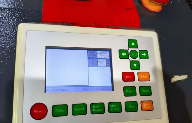 Лазерный станок Lasermann L1610 с ЧПУ