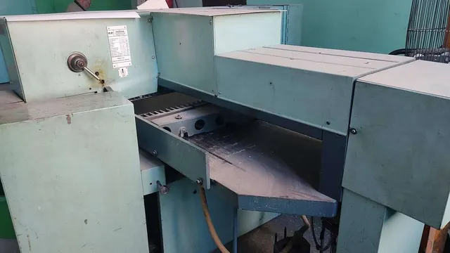 Бумагорезальная машина SEYPA 92-4