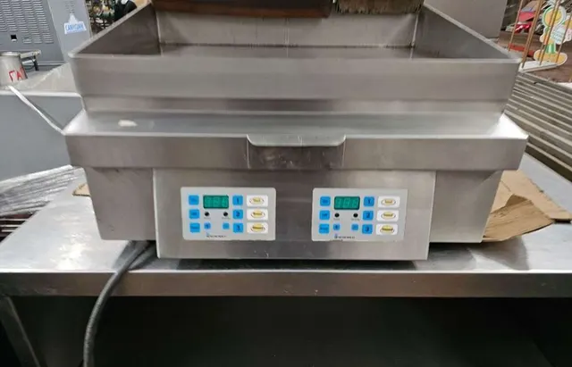 Контактный гриль FKI GL 9002 Turbomatic