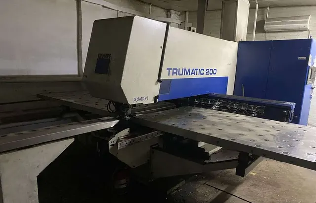 Координатно-пробивной пресс TRUMPF Trumatic 200