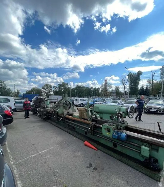 Станок токарно-винторезный универсальный 1М658