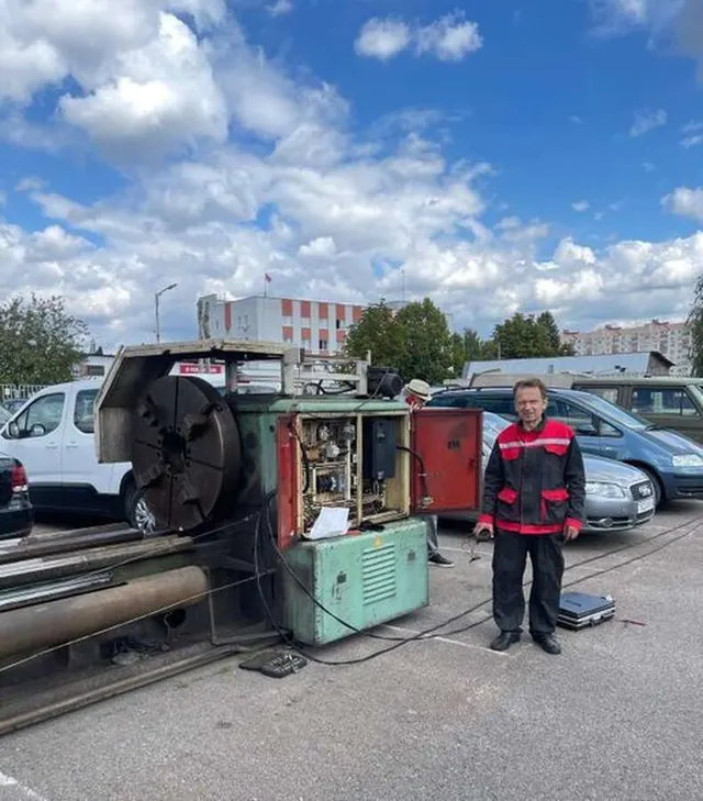 Станок токарно-винторезный универсальный 1М658
