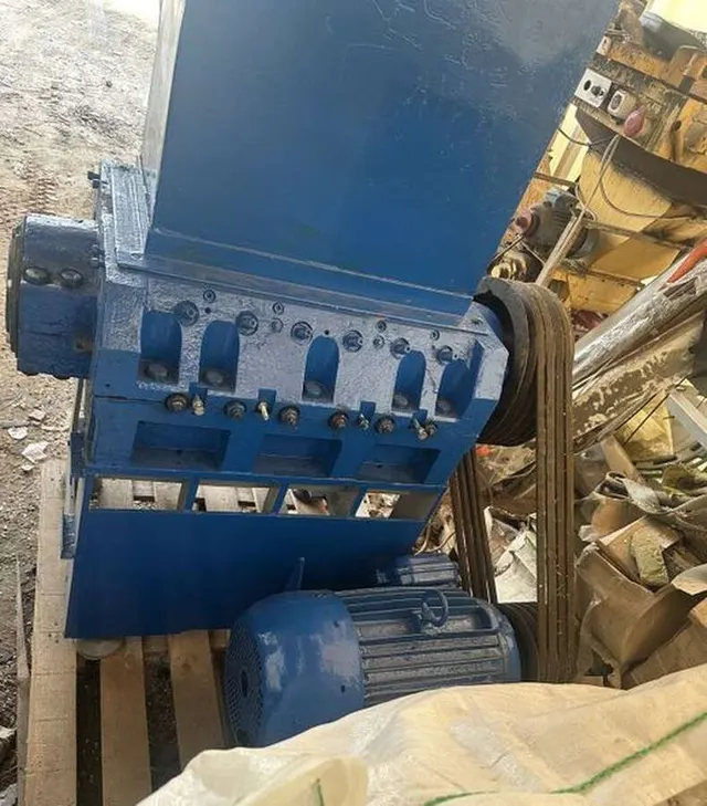 Дробилка пластмасс роторная HS-600