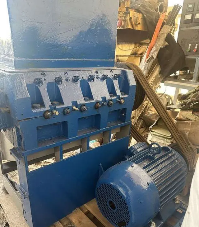 Дробилка пластмасс роторная HS-600