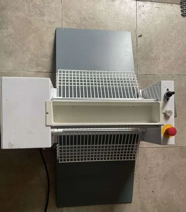 Тестораскаточная машина Apach bakery line ASH500