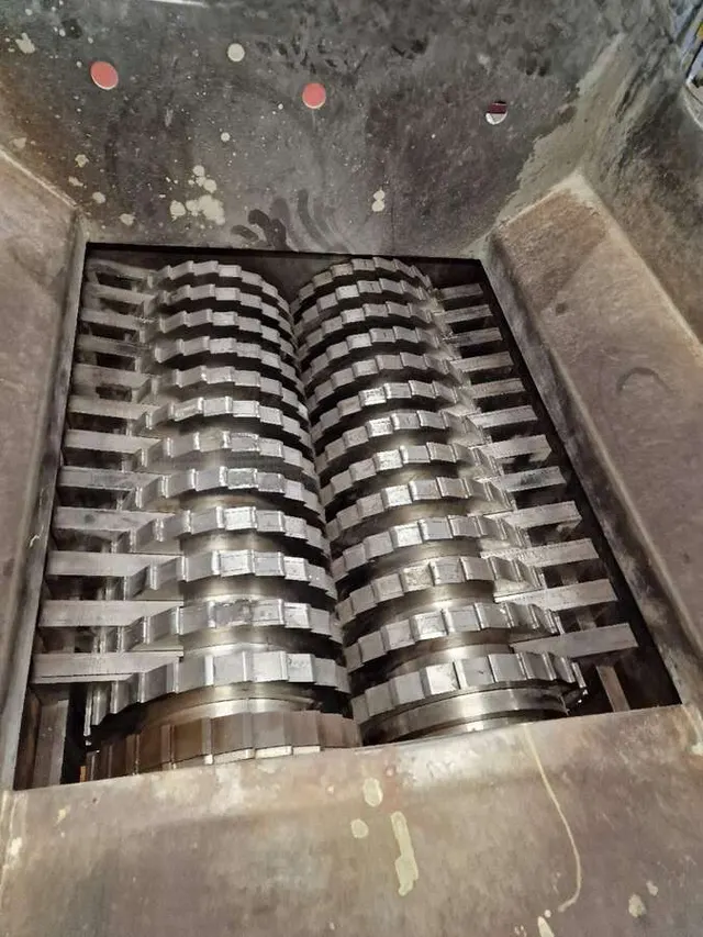 Шредер двухроторный SL-SHR-2.275