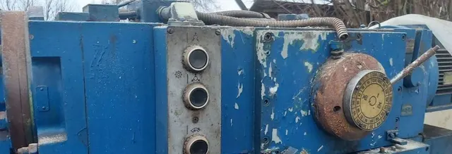 Станок фрезерный широкоуниверсальный 6720ВФ2