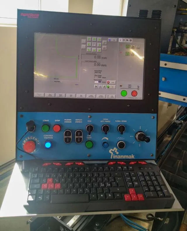 Станок для резки плазма / газ Hypertherm HPR400XD