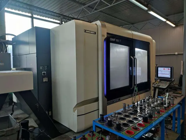 Обрабатывающий центр DMG MORI DMF 180-7