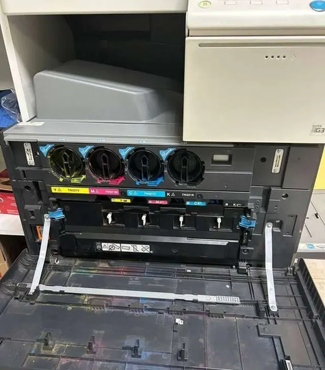 МФУ цветное Konica Minolta bizhub C224