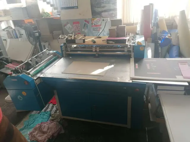 Крышкоделательная машина MF-SCM500A