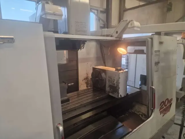 Обрабатывающий центр Haas VF-4HE 2001г.в.
