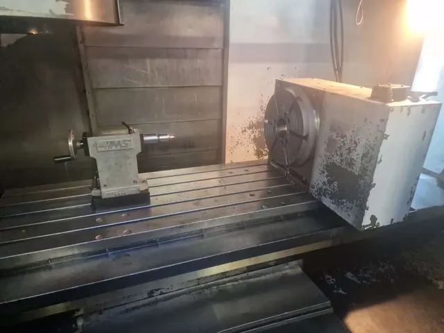 Обрабатывающий центр Haas VF-4HE 2001г.в.