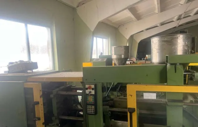Термопластавтомат Arburg 270 CMD 450-140