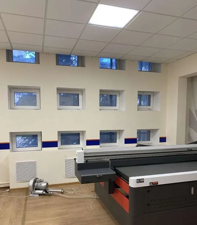 Планшетный УФ-принтер 160х100 см