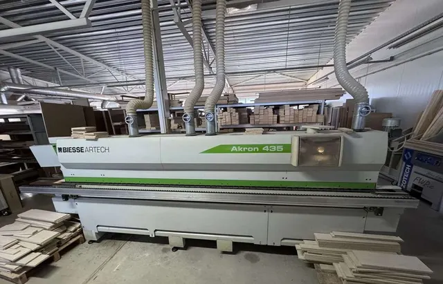 Кромкооблицовочный станок BIESSE AKRON 435