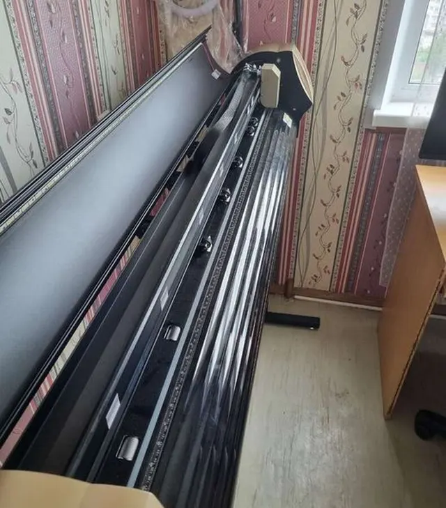 Плоттер режущий SturCut VH48 + Стенд подставка