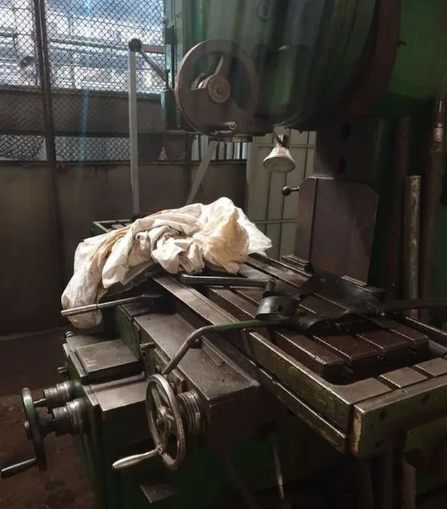 Вертикально-фрезерный станок 6Р13 1977г.в.