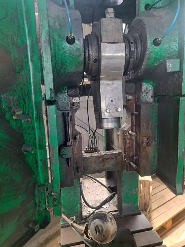 Пресс кривошипный КД2126К, 40 тонн