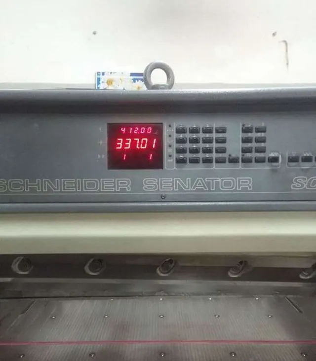 Бумагорезательная машина Schneider Senator SC