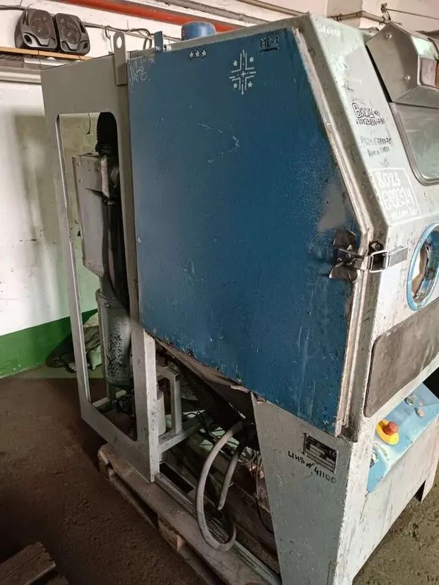 Пескоструйная камера Clemco PUL 111 D
