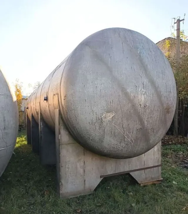 Емкость нержавеющая горизонтальная 40 м³