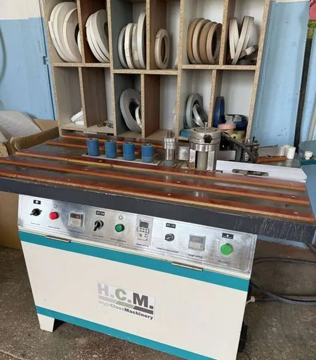Кромкооблицовочный станок HCM