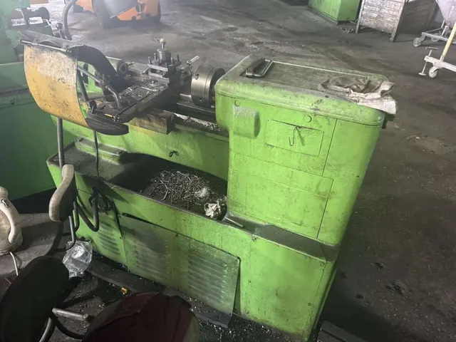Станок токарно-винторезный ИС1-1 (95ТС-1)
