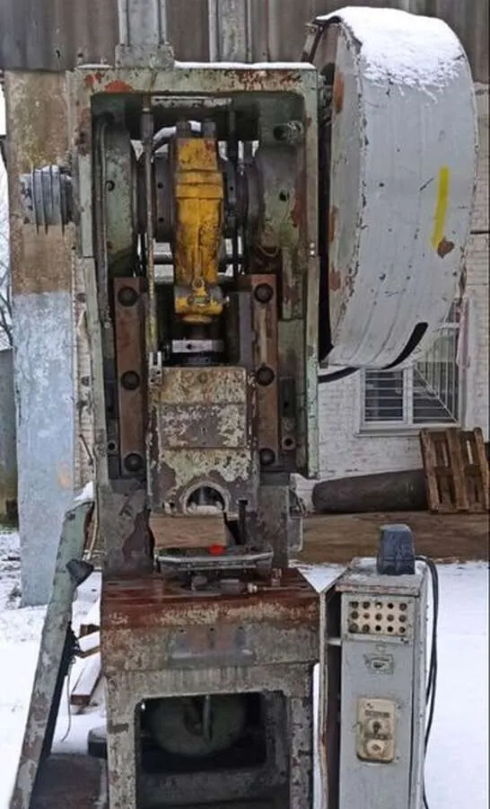 Пресс однокривошипный КД2128, 63 тонны