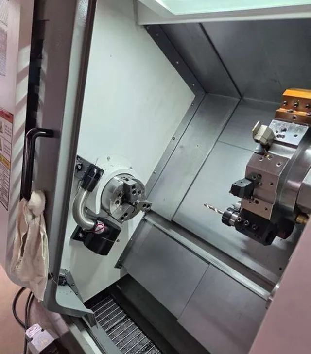 Токарный станок с ЧПУ Fanuc