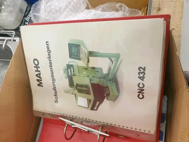 Фрезерный центр MAHO 600 E
