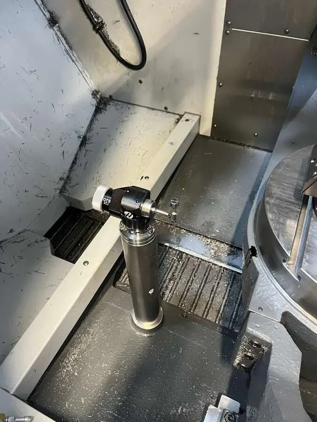 Обрабатывающий центр Haas UMC-500SS с ЧПУ 5-ти осевой
