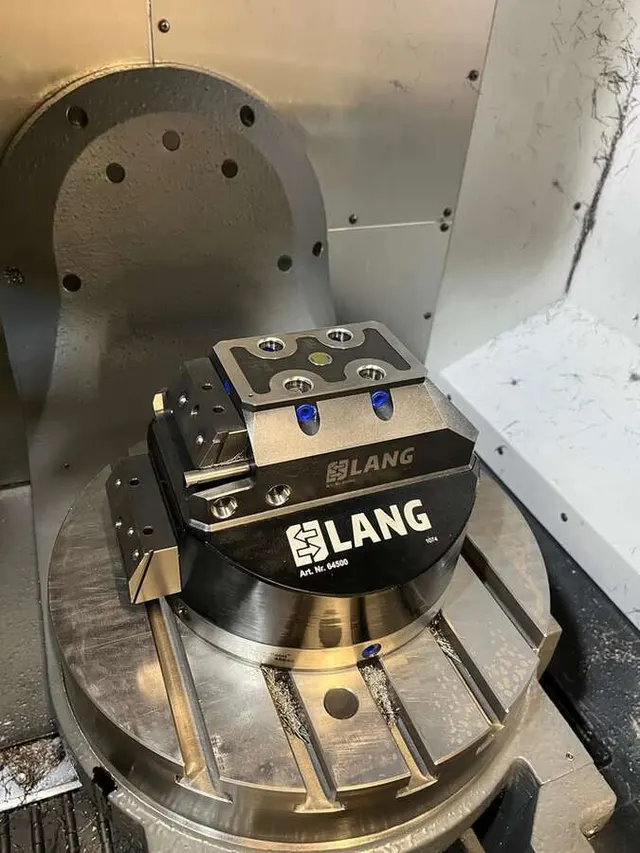Обрабатывающий центр Haas UMC-500SS с ЧПУ 5-ти осевой