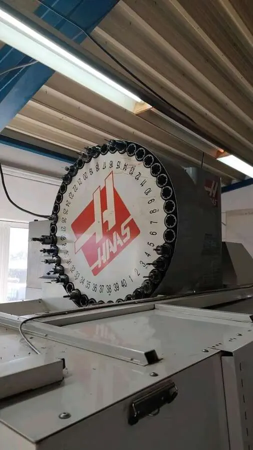 Обрабатывающий центр HAAS VF-6B/40HE