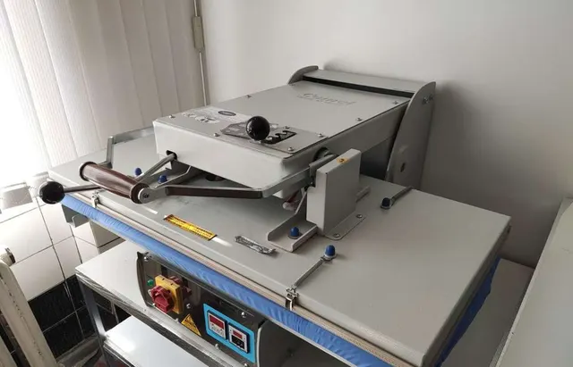 Дублировочный пресс Comel PLT/900