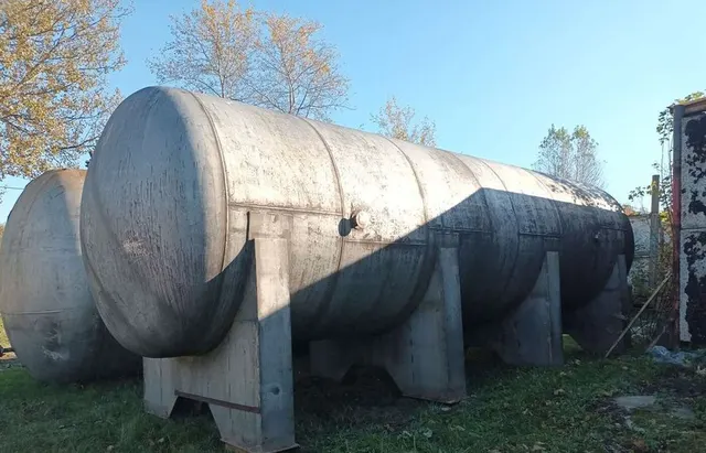 Емкость нержавеющая горизонтальная 40 м³