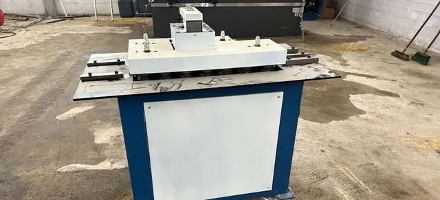 Станок для обработки металла SA-15HB
