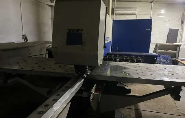 Координатно-пробивной пресс TRUMPF Trumatic 200