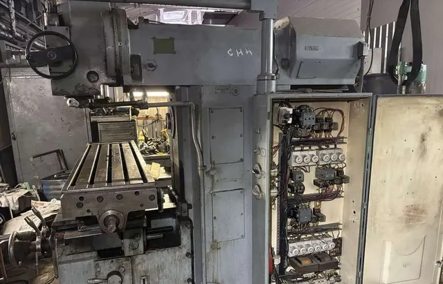 Станок фрезерный широкоуневерсальный FWD-32J