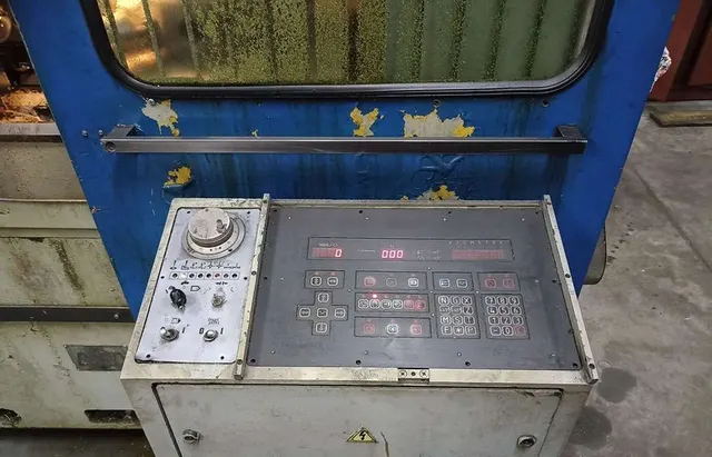 Станок токарный 1В340 с ЧПУ