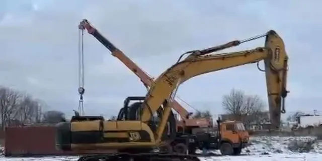 Гусеничный экскаватор JCB 330