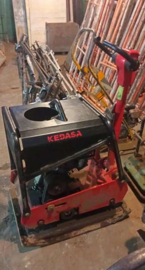 Реверсивная виброплита KEDASA TP400-4