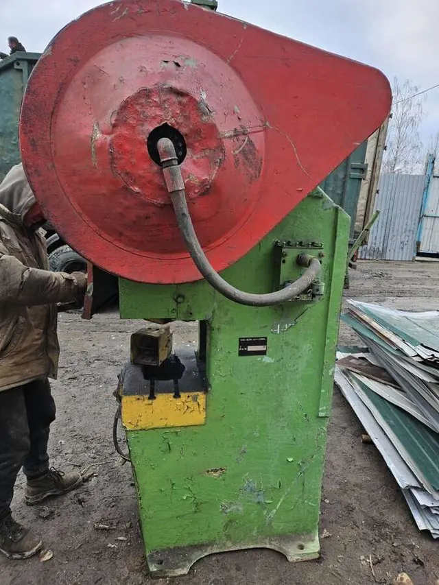 Пресс кривошипный КД2124, 25 тонн