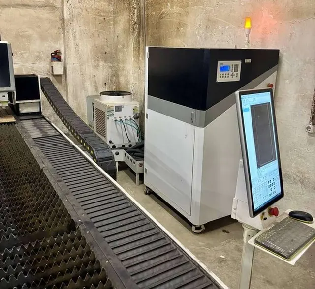 Оптоволоконный станок лазерной резки металла RJ-3015