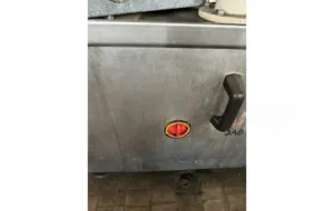 Укупорочный ротационный автомат